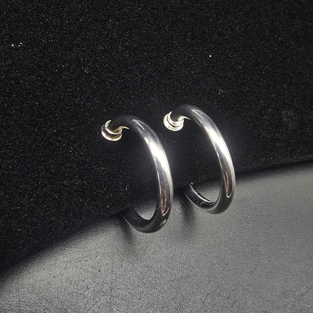 Avon 1987 Sterling Silver Hoop Earrings Clip On In Box Vintage